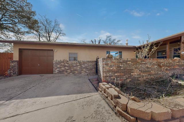 10245 Cove Court NW, Albuquerque, NM 87114