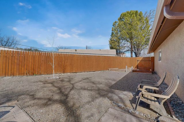 10245 Cove Court NW, Albuquerque, NM 87114