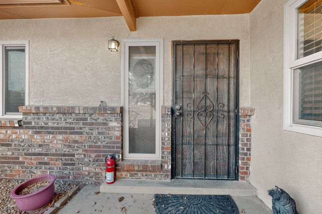 10245 Cove Court NW, Albuquerque, NM 87114