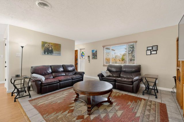 10245 Cove Court NW, Albuquerque, NM 87114