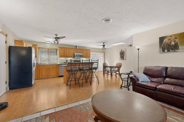 10245 Cove Court NW, Albuquerque, NM 87114