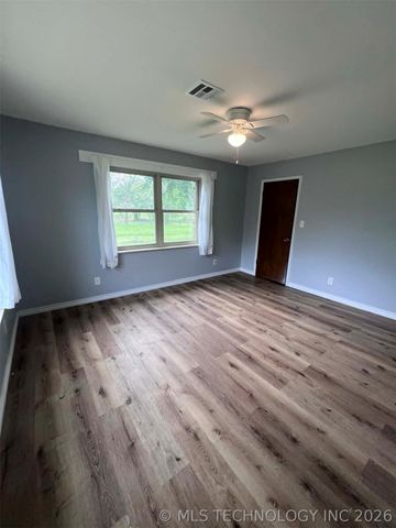 18756 E 690 Road, Moody, OK 74464