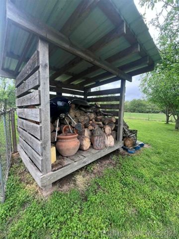 18756 E 690 Road, Moody, OK 74464