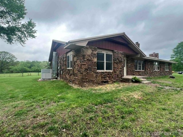 18756 E 690 Road, Moody, OK 74464