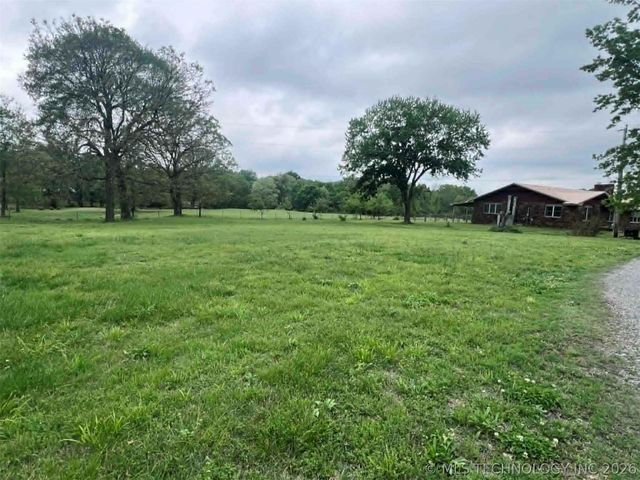 18756 E 690 Road, Moody, OK 74464