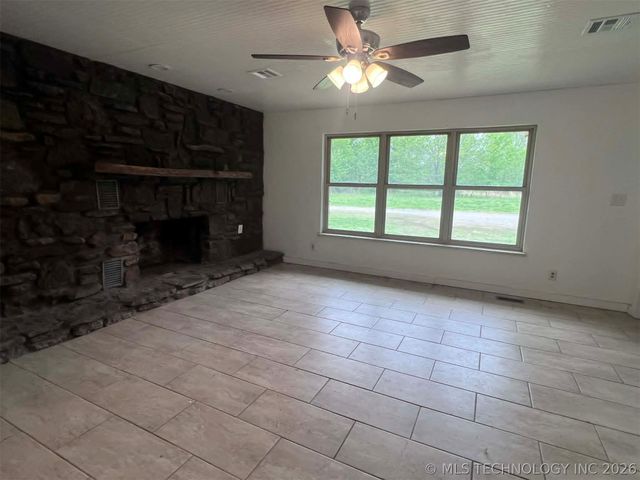 18756 E 690 Road, Moody, OK 74464