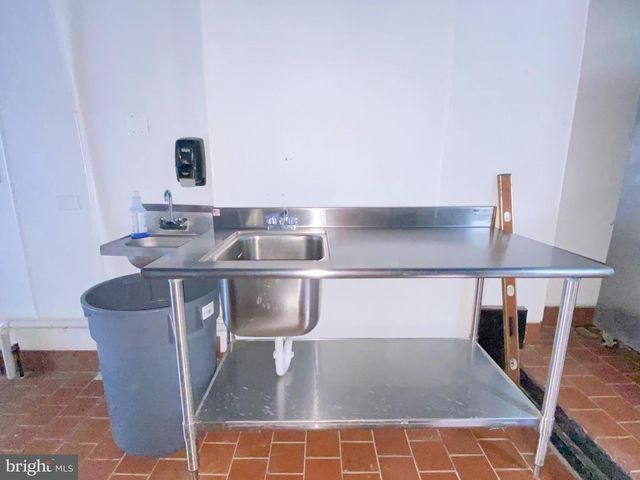 813 WASHINGTON BLVD, Baltimore, MD 21230