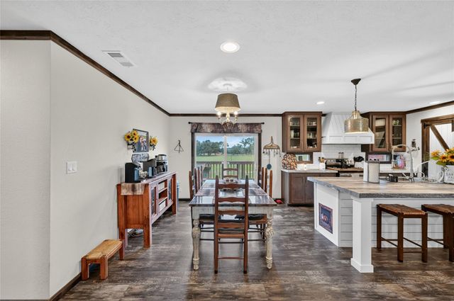 6072 County Road 122, Hallettsville, TX 77964