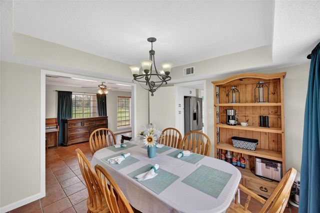 6072 County Road 122, Hallettsville, TX 77964