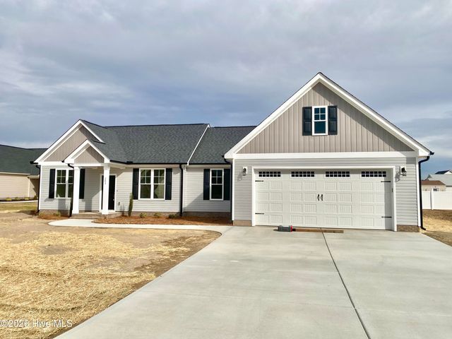 203 Rae Drive, Pikeville, NC 27863