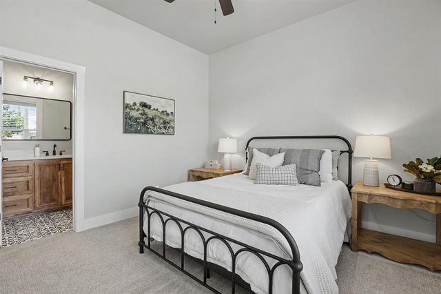 460 Old Farm Road, Edmond, OK 73034