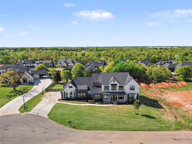 460 Old Farm Road, Edmond, OK 73034