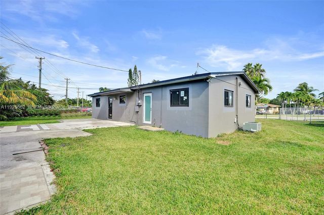 28640 SW 146th Ave, Homestead, FL 33033