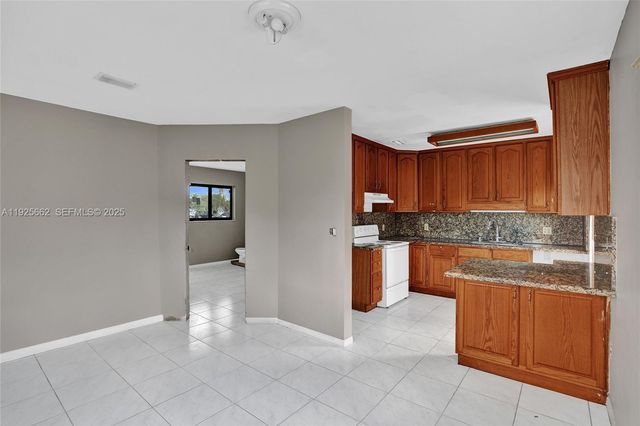 28640 SW 146th Ave, Homestead, FL 33033