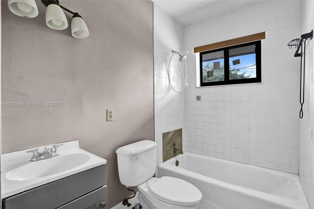 28640 SW 146th Ave, Homestead, FL 33033