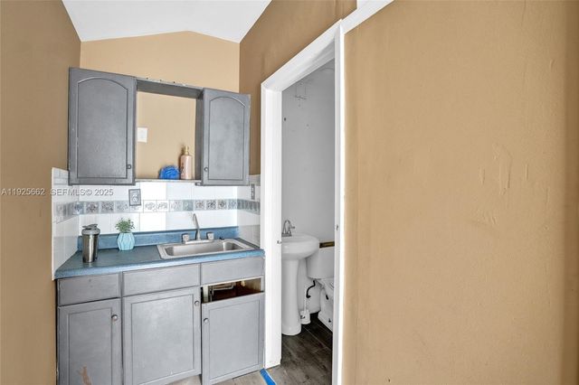 28640 SW 146th Ave, Homestead, FL 33033