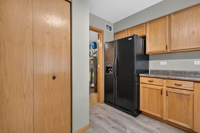 533 Mallard Lane A, Sugar Grove, IL 60554