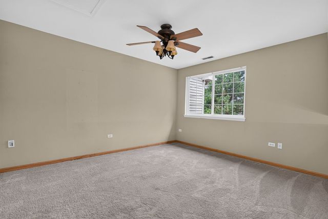 533 Mallard Lane A, Sugar Grove, IL 60554