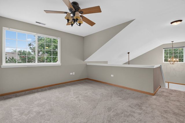 533 Mallard Lane A, Sugar Grove, IL 60554