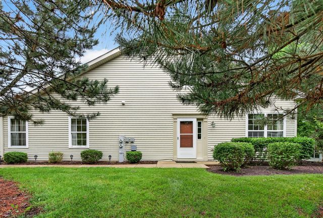 533 Mallard Lane A, Sugar Grove, IL 60554