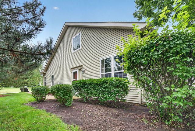 533 Mallard Lane A, Sugar Grove, IL 60554