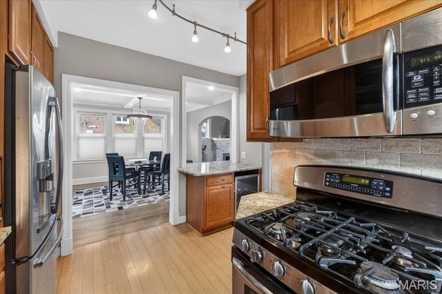 7440 Teasdale Avenue, University City, MO 63130