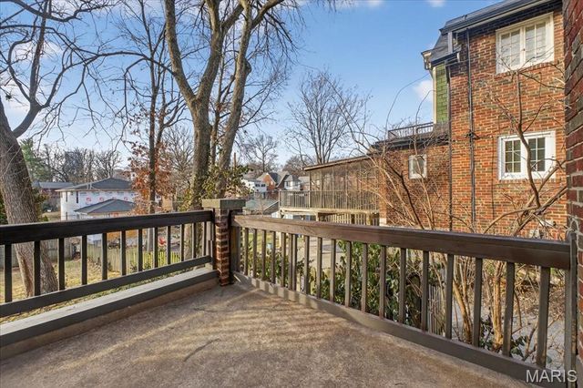 7440 Teasdale Avenue, University City, MO 63130