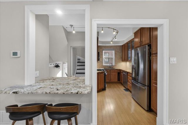 7440 Teasdale Avenue, University City, MO 63130