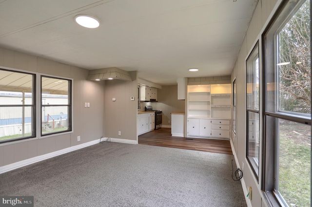 40 REDWOOD LANE, Carlisle, PA 17015