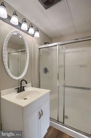 40 REDWOOD LANE, Carlisle, PA 17015