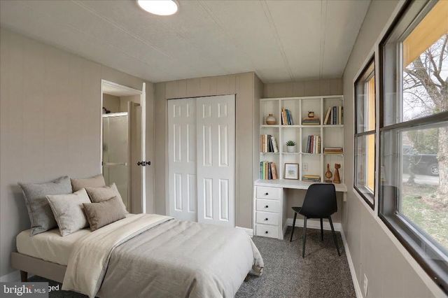 40 REDWOOD LANE, Carlisle, PA 17015