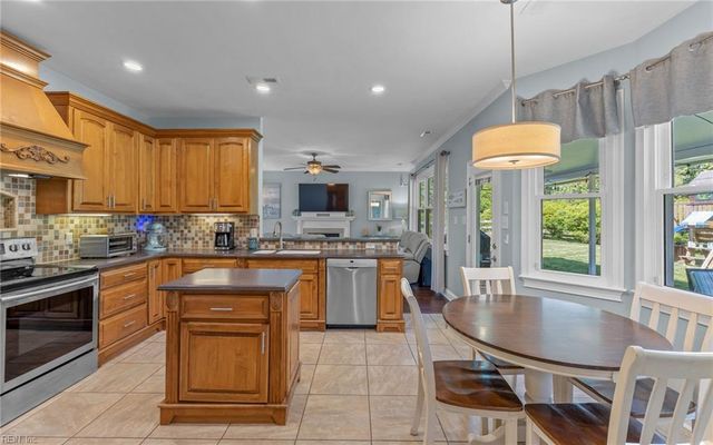 3153 Nansemond LOOP, Virginia Beach, VA 23456