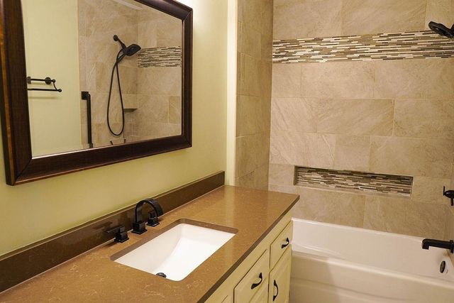 5136 OVERVIEW RIDGE DR, Memphis, TN 38141