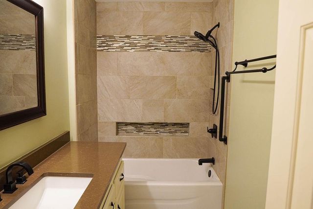 5136 OVERVIEW RIDGE DR, Memphis, TN 38141