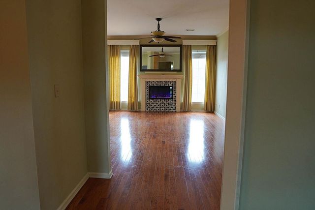 5136 OVERVIEW RIDGE DR, Memphis, TN 38141