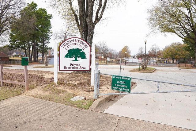 5136 OVERVIEW RIDGE DR, Memphis, TN 38141