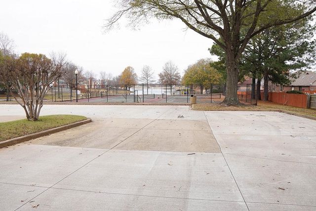 5136 OVERVIEW RIDGE DR, Memphis, TN 38141