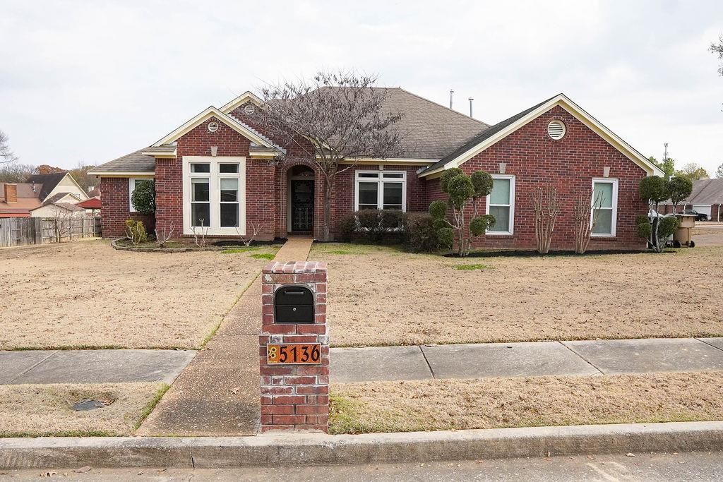 5136 OVERVIEW RIDGE DR, Memphis, TN 38141