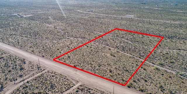 8674 W Mc Grath Drive, White Hills, AZ 86445