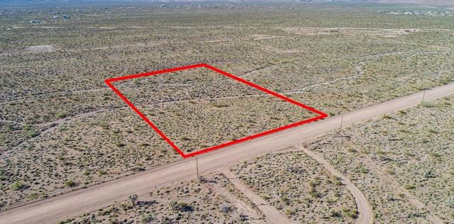 8674 W Mc Grath Drive, White Hills, AZ 86445