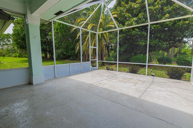 414 SW Fairway Landing, Port St. Lucie, FL 34986