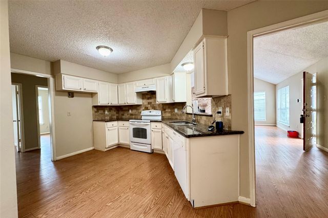 3511 Palm Grove Drive, Missouri City, TX 77459