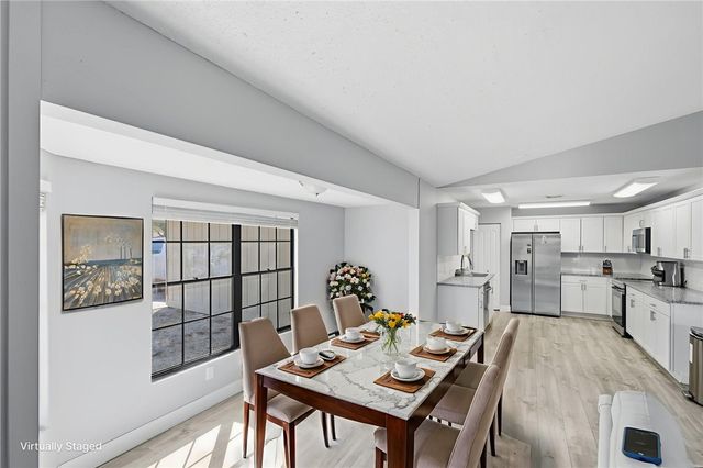 2890 1st Place, Vero Beach, FL 32968