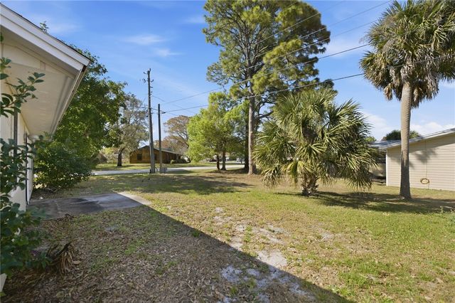 2890 1st Place, Vero Beach, FL 32968