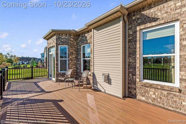 61119 Mustang Drive, South Lyon, MI 48178
