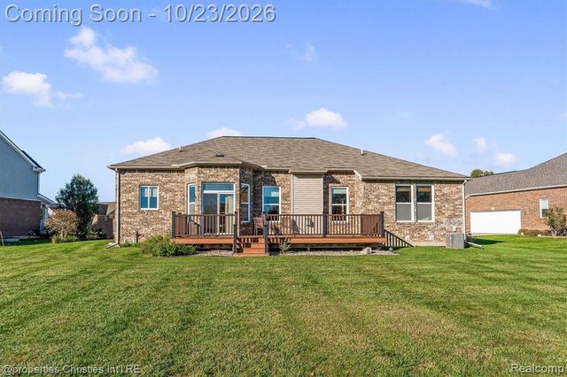 61119 Mustang Drive, South Lyon, MI 48178
