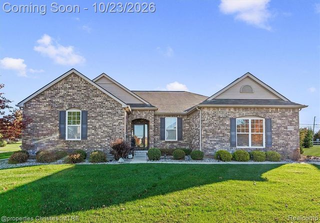 61119 Mustang Drive, South Lyon, MI 48178