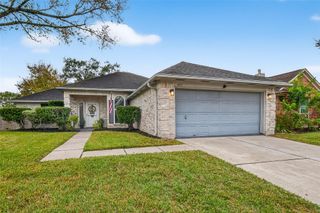 4622 Ten Sleep Lane, Friendswood, TX 77546