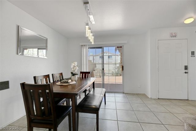 7989 Lisa Dawn Avenue, Las Vegas, NV 89147