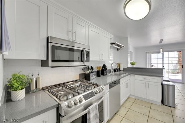 7989 Lisa Dawn Avenue, Las Vegas, NV 89147